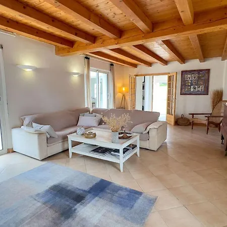 Maison De Vacances Avec Jardin Arbore Proche Plage * Le Bois-Plage-en-Ré